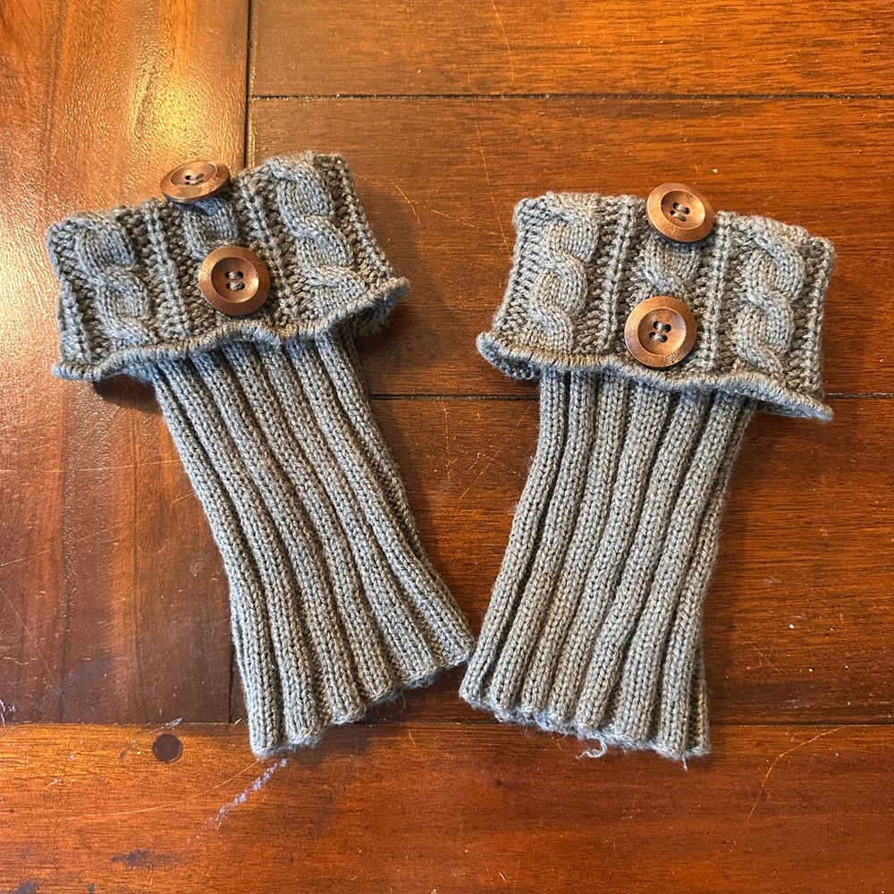 Gray Knit Arm Cuffs with Buttons